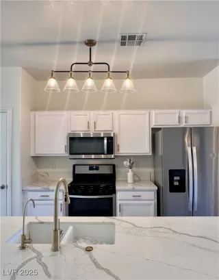 Photo #1: 2686255 Listing 