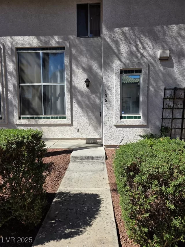 MLS: 2686262 Condo For Sale