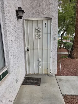 Photo #1: 2686262 Listing 