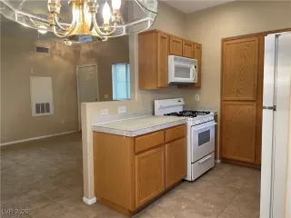 Photo #1: 2686272 Listing