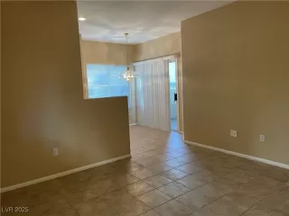 Photo #3: 2686272 Listing