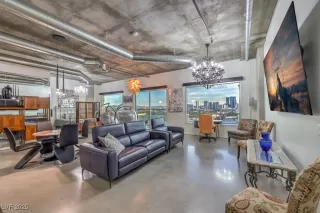 Photo #1: 2686288 Listing 