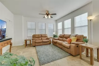 Photo #3: 2686292 Listing