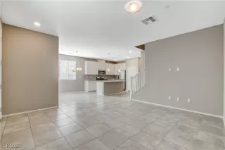 Photo #2: 2686302 Listing