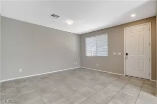 Photo #4: 2686302 Listing