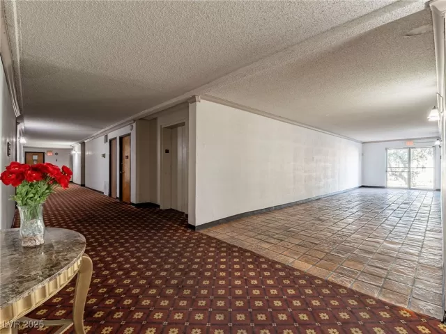 MLS: 2686388 Condo For Sale