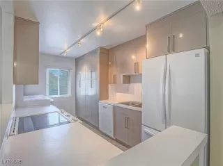 Photo #6: 2686388 Listing