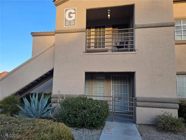 MLS: 2686397 Condo For Sale