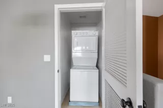 Photo #3: 2686423 Listing 