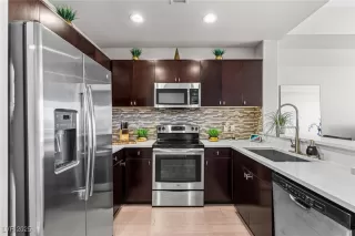 Photo #4: 2686437 Listing 
