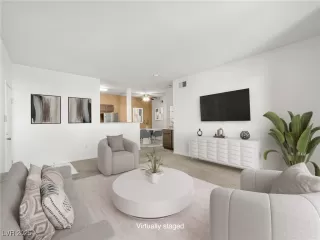 Photo #2: 2686502 Listing 