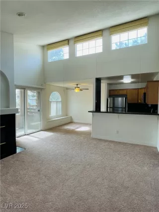 Photo #2: 2686516 Listing 