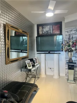 Photo #6: 2686525 Listing