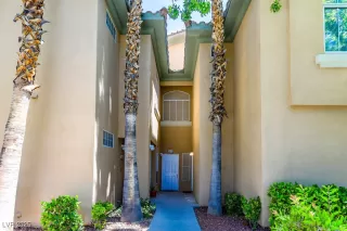 Photo #2: 2686541 Listing 