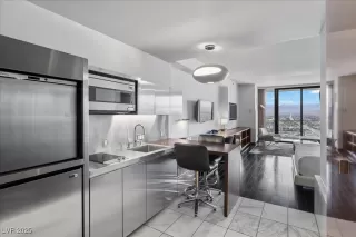 Photo #4: 2686567 Listing