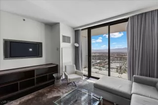 Photo #5: 2686567 Listing