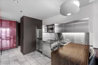 Photo #6: 2686567 Listing