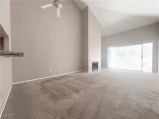 Photo #5: 2686578 Listing 