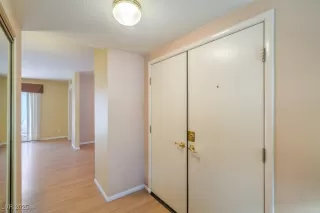 Photo #4: 2686580 Listing