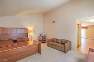 Photo #6: 2686580 Listing