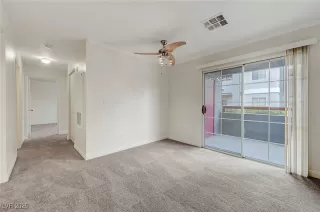 Photo #6: 2686587 Listing