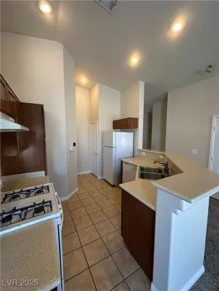 Photo #1: 2686632 Listing 