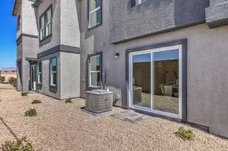 Photo #2: 2686650 Listing