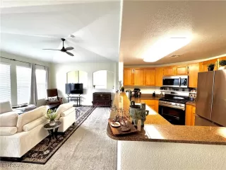 Photo #6: 2686651 Listing 