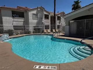 Photo #1: 2686659 Listing