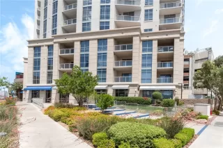 Photo #1: 2686687 Listing