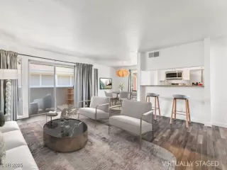 Photo #6: 2686699 Listing