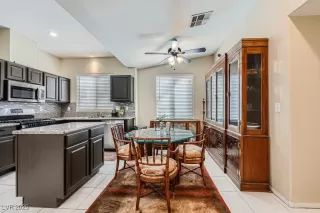 Photo #4: 2686716 Listing 