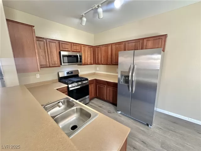 MLS: 2686726 Condo For Sale