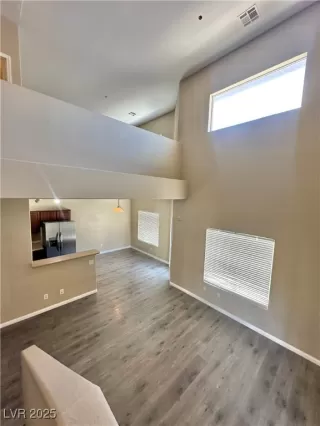 Photo #4: 2686726 Listing