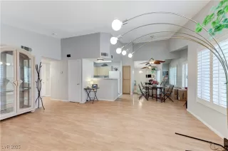 Photo #2: 2686728 Listing