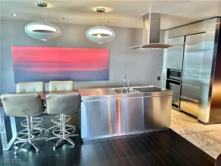 Photo #1: 2686729 Listing 