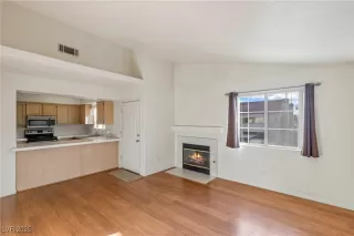 Photo #6: 2686745 Listing