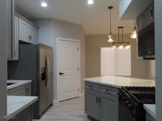 Photo #5: 2686750 Listing 