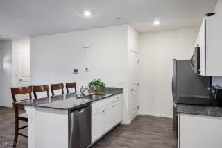 Photo #6: 2686769 Listing