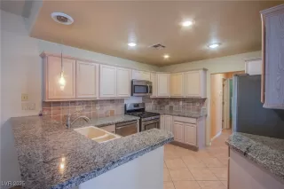 Photo #6: 2686771 Listing 