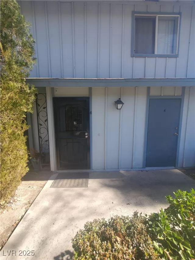 MLS: 2686781 Condo For Sale