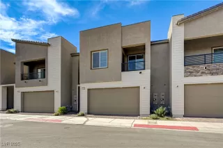 Photo #4: 2686805 Listing