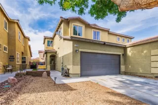 Photo #1: 2686861 Listing