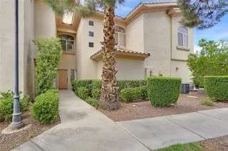 Photo #2: 2686862 Listing