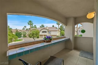 Photo #5: 2686862 Listing