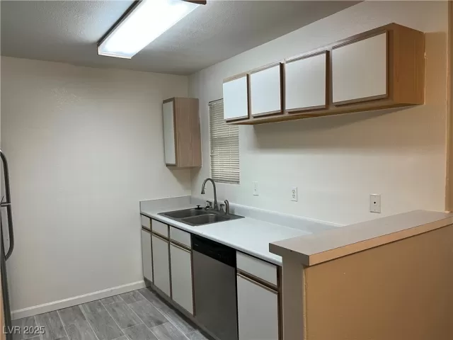 MLS: 2686865 Condo For Sale