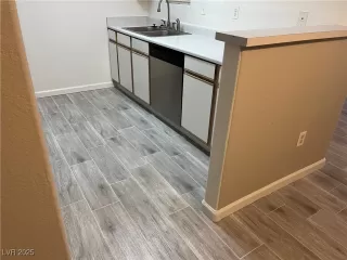 Photo #3: 2686865 Listing 