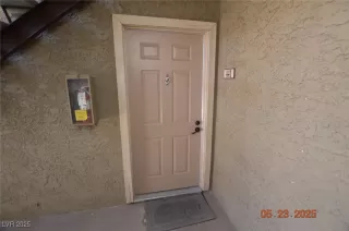 Photo #2: 2686898 Listing 