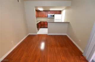 Photo #5: 2686898 Listing 