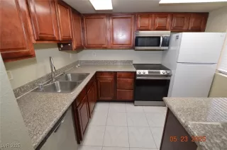 Photo #6: 2686898 Listing 